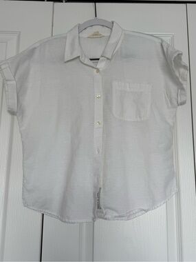 NWOT Lucky Brand White Short Sleeve Button-Down Shirt